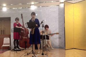 サックスの生演奏で人気があります