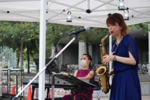ジャズサックスの生演奏は人気があります