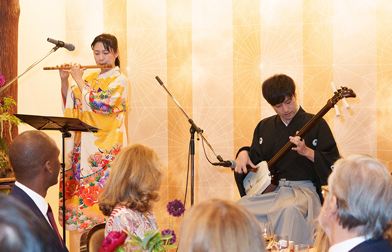 ■ 式典やパーティーでのミニコンサートやBGM演奏